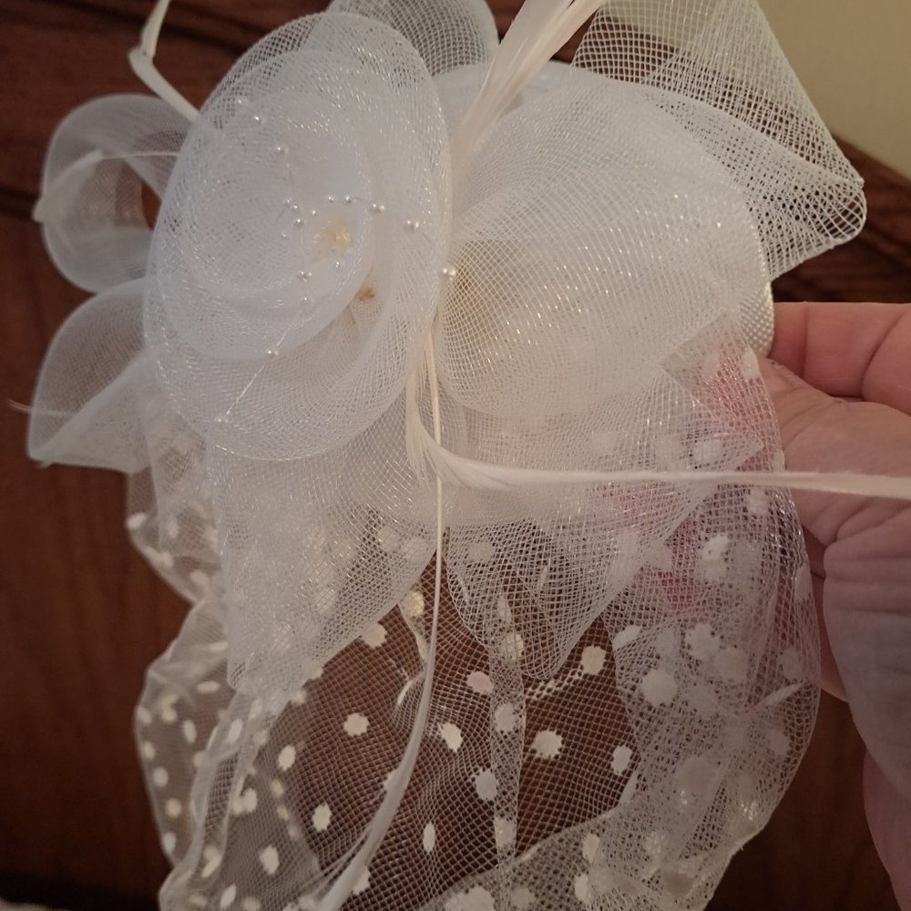 White Facinator With Attached Snood - image 2